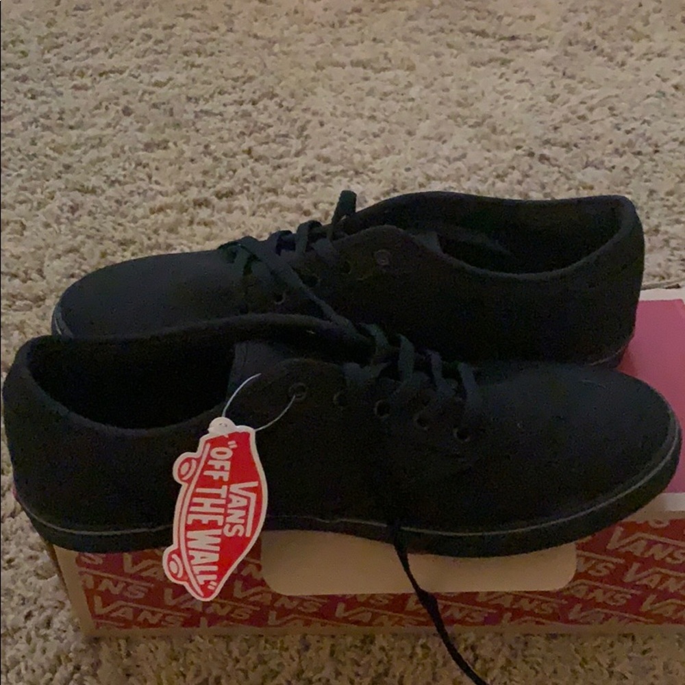 Vans Atwood Low Canvas Sneaker